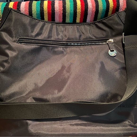 Black Travelon Anti-theft bag - Picture 2 of 8